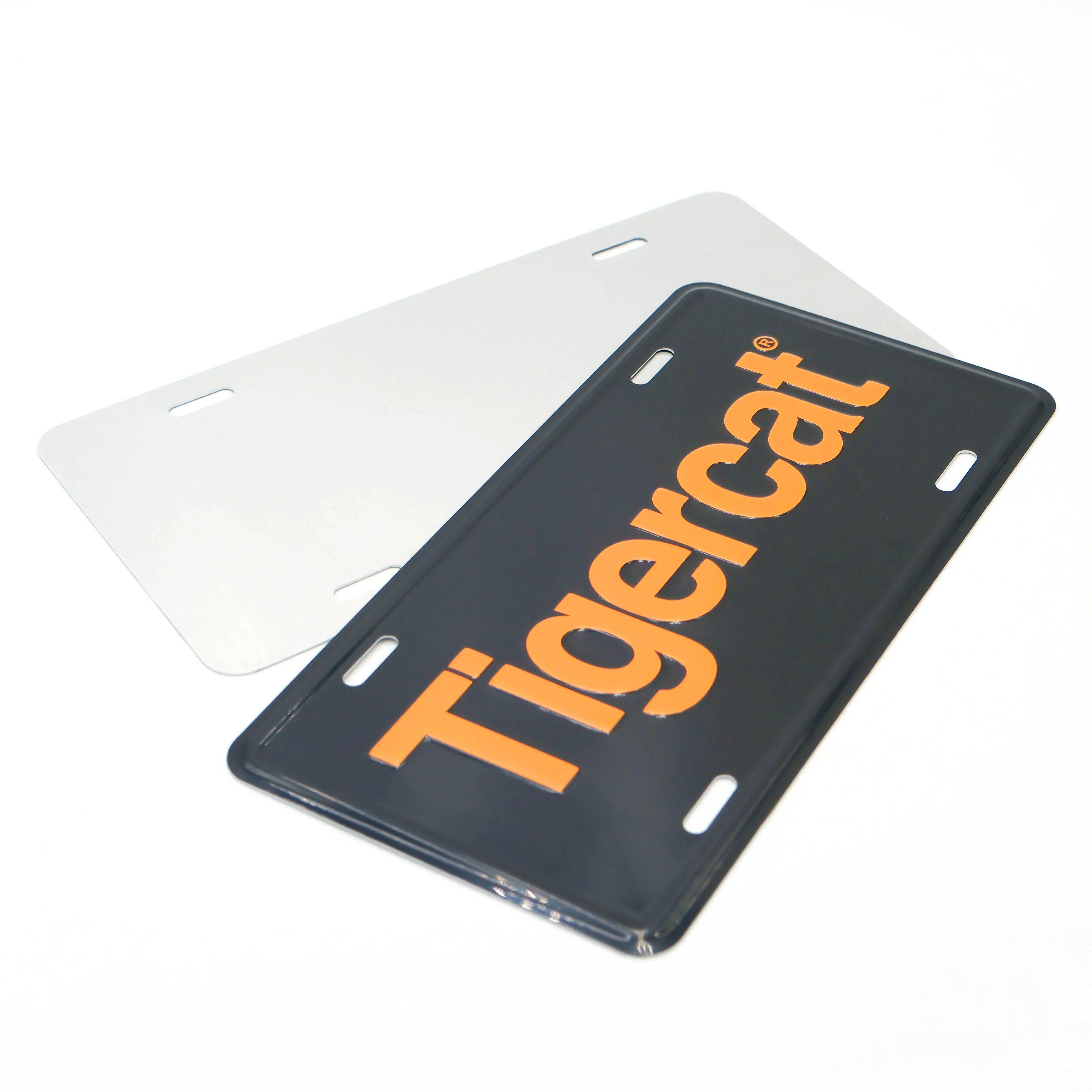 Wholesale Custom Aluminum License Plates with Embossed license plate making machine blackout license plate with remote