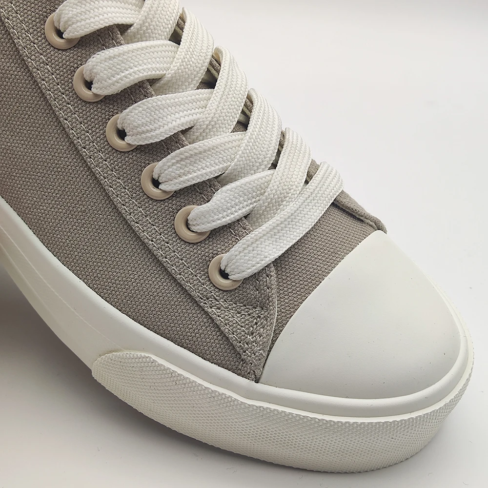 Wholesale Classic Lace Up Customized Men Casual Walking Casual Grey Canvas Shoes For Men New Style
