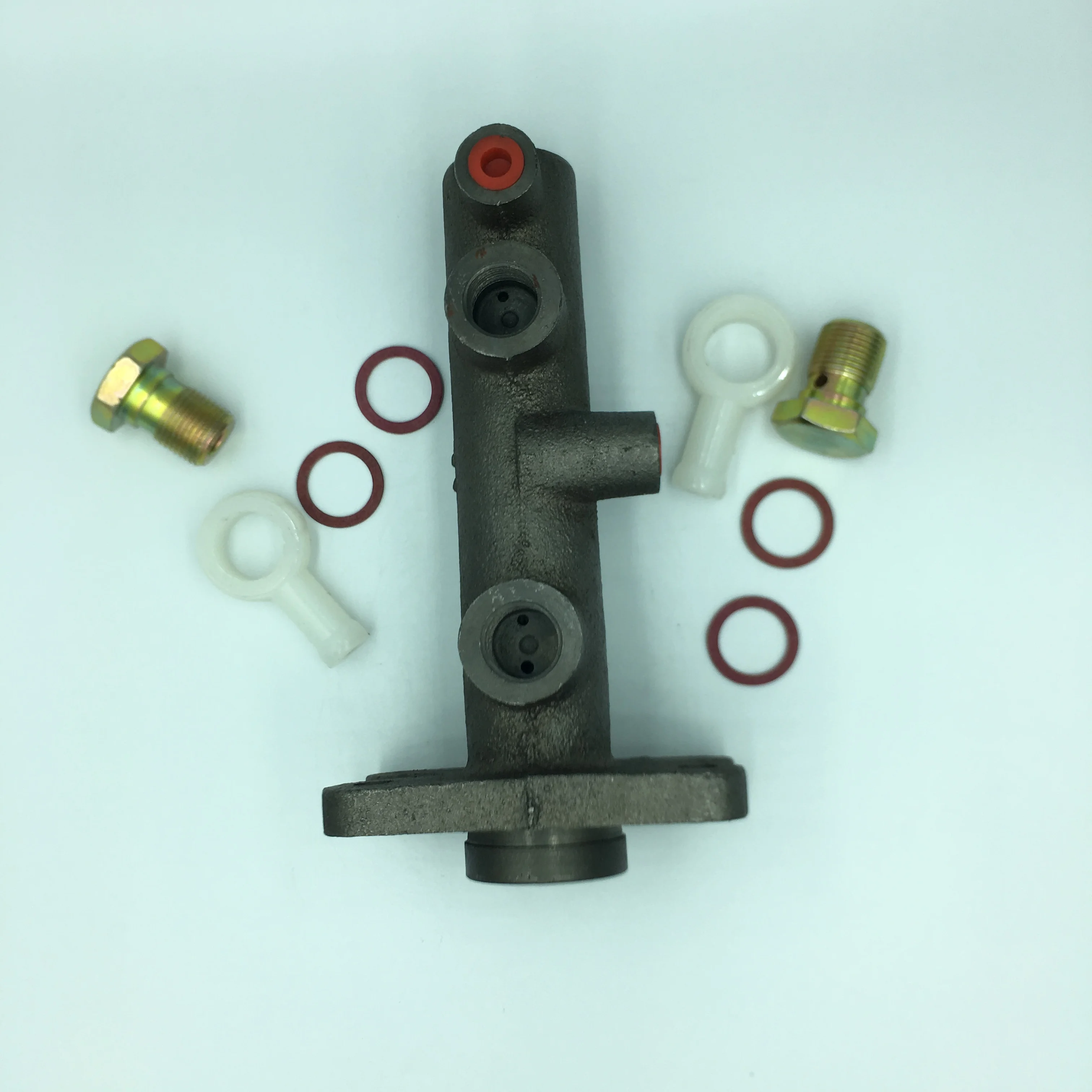 High quality auto parts brake main pump or hydraulic brake main cylinder NJ1026