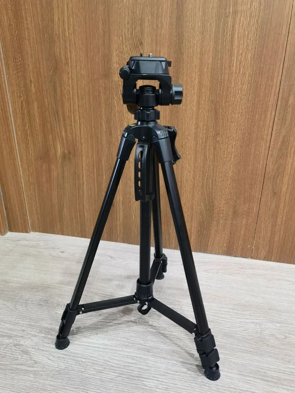 1.4M Phone Tripod Camera Stand Aluminum Dslr Video Camera Universal Stand Professional Outdoor Tripods