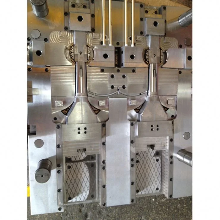 Guangdong Injection Mould Molds For Plastic Covers Cell Injection Mould Making