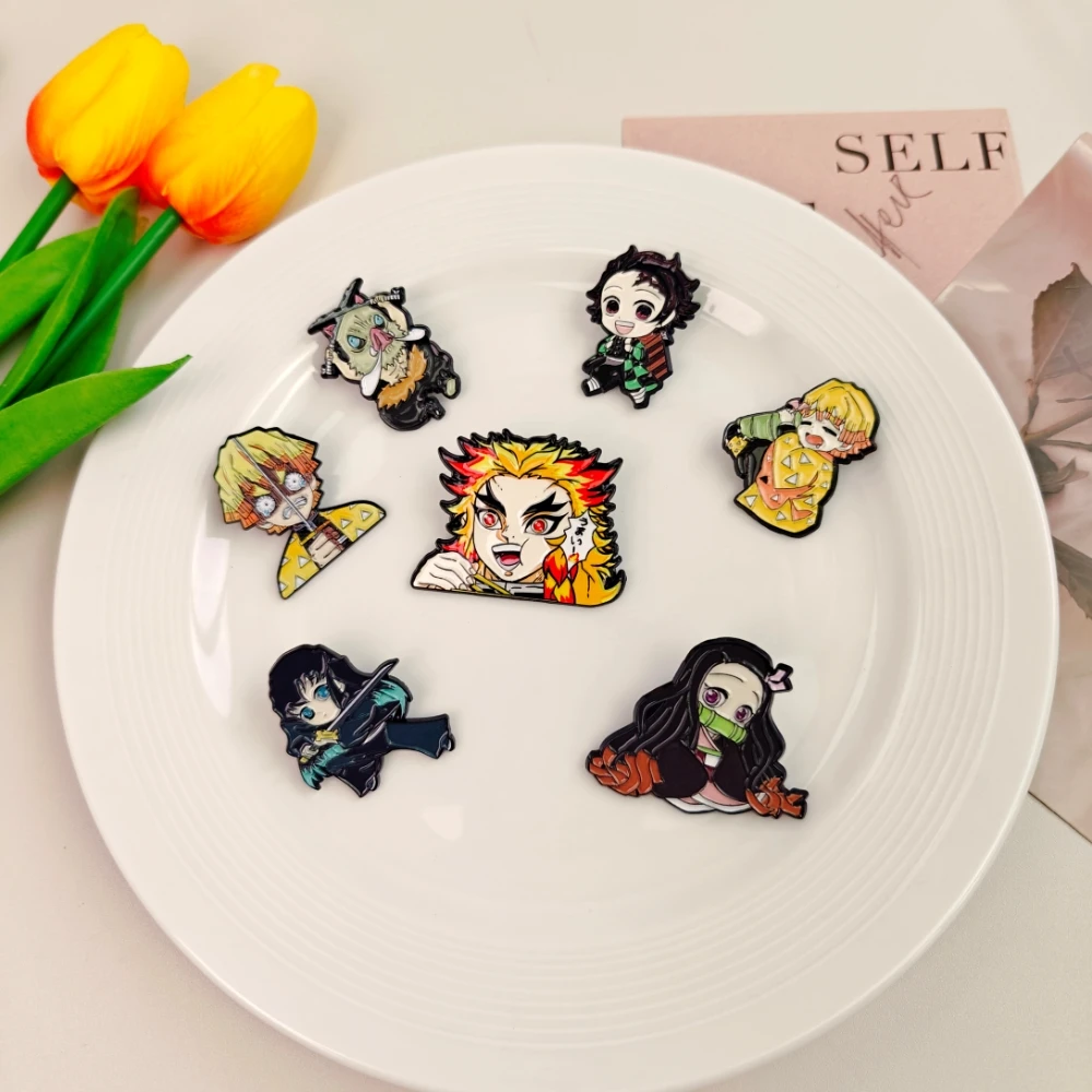 Custom 5000 Designs Demon Slayer Metal Pin Cute Anime Logo Hat Brooch Cartoon Jujutsu Kaisen Cat Metal Enamel Collar Brooch Pins