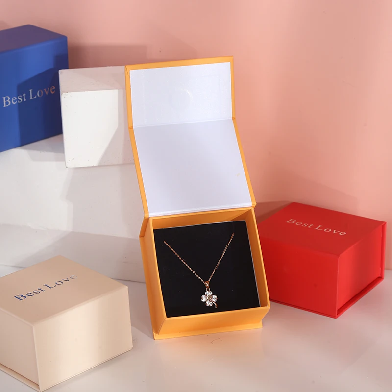 Fashion cardboard magnet jewelry paper box with soft touch matte customer logo and size