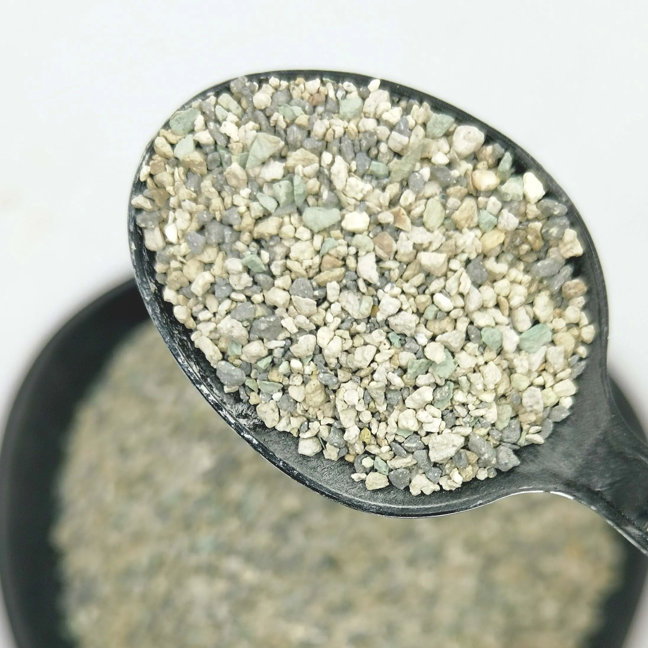 Bentonite Clay Zeolite Clumpy Cat Litter 25L Bulk Sodium Global Deodorization Process Sand Material Ball Pattern