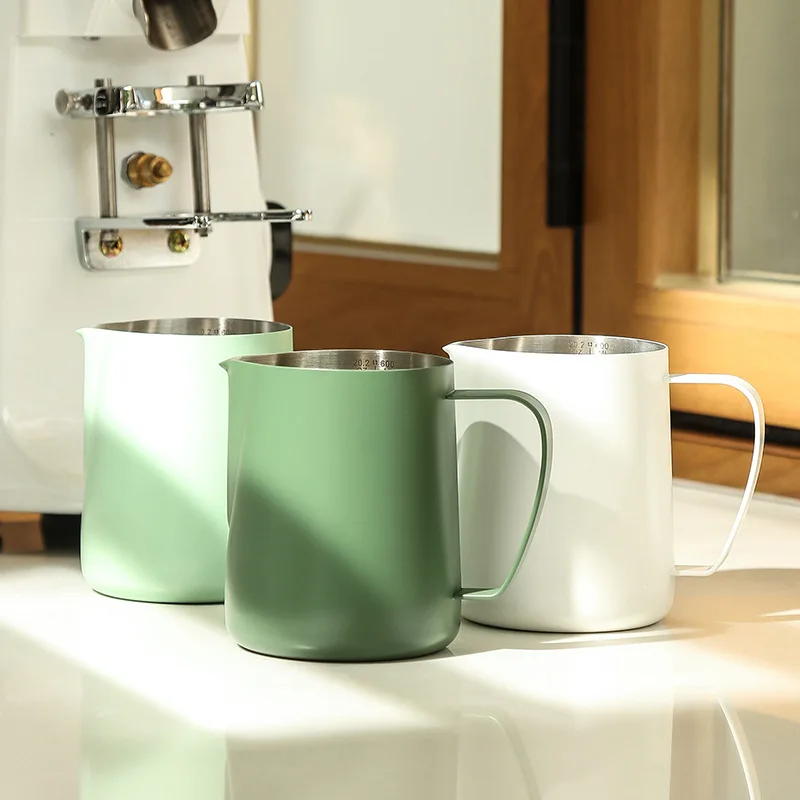 Hot 304 Stainless Steel Latte Cup With Graduated Coffee Latte Jar  Tip Milk Cylinder Suitable for Family Coffee Shop