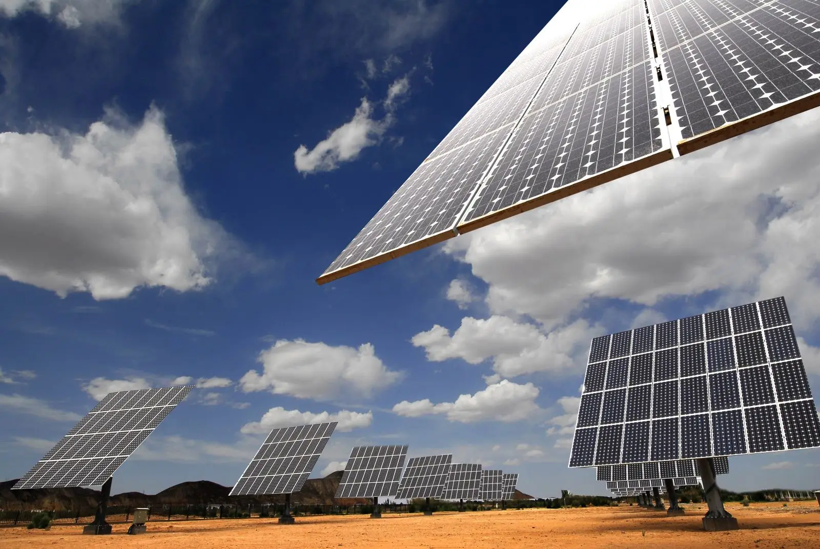 3.2mm 4mm AR solar glass solar glass with AR coating tempered low iron high transmittance low reflection glass big size