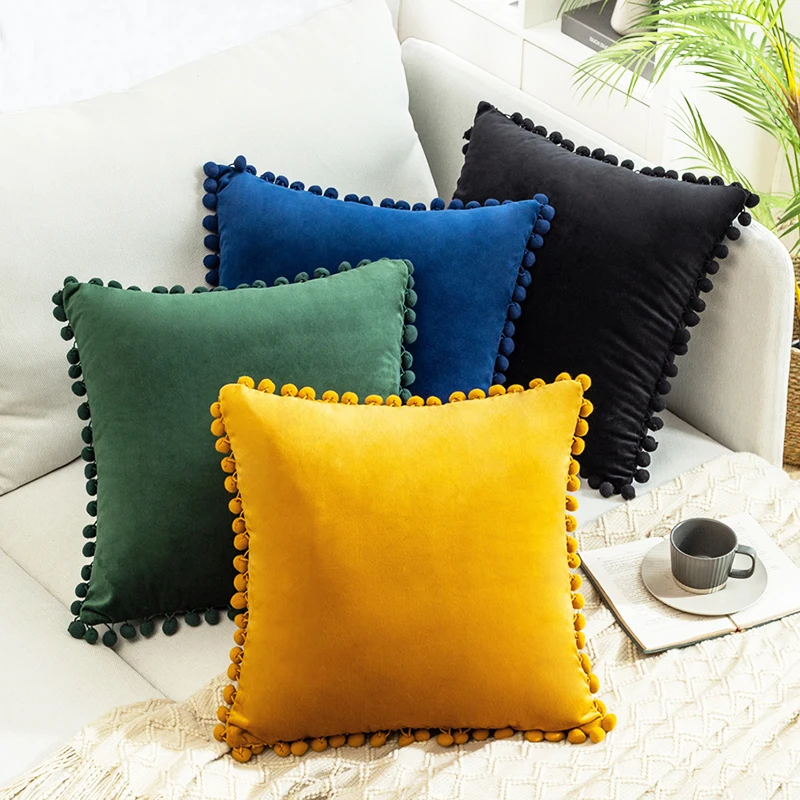 Home Decorative Pom Pom Velvet Cushion Cover 45x45cm 100% Polyester Sofa Solid Velvet Throw Pillow Cover