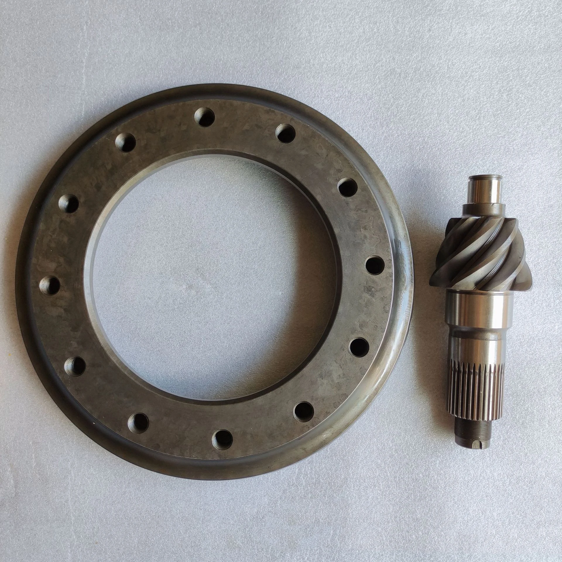 Truck differential gear crown wheel and pinion with ratio 8 for mitsubishi fuso suzuki gran Crown Isuzu Hino truck Super