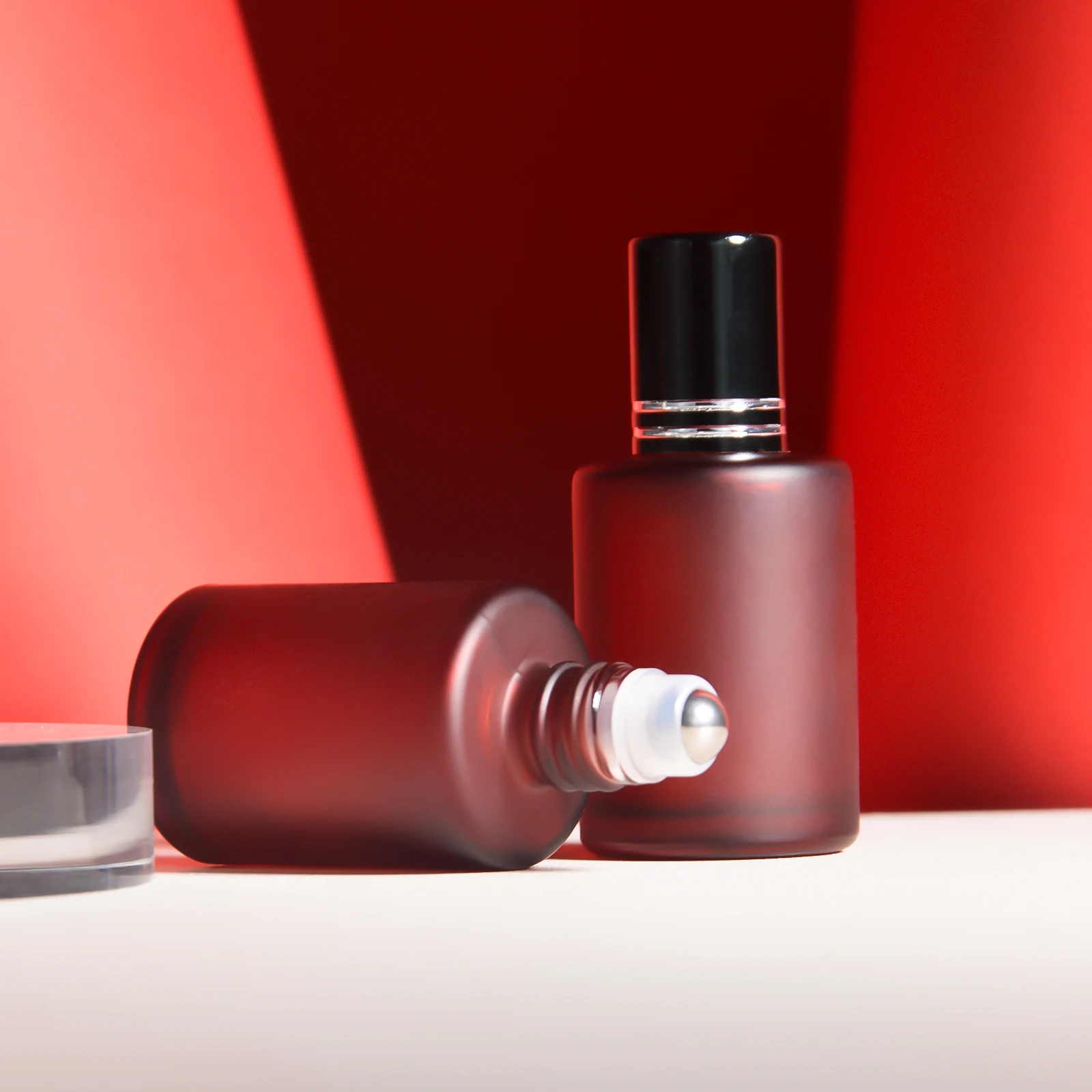 Wine Red Roll On Glass Bottle Cosmetic Essential Oil Container 15ml Roll On Glass Bottle Steel Roller Ball Protect For Eye Cream