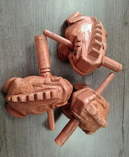 Home Office Decoration Wooden Thailand Traditional Craft Lucky Frog