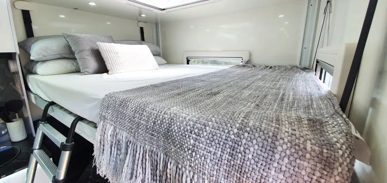 Manley с одной кабиной 4x4 внедорожный Автомобильный дом из стекловолокна алюминиевой рамой для грузовых автомобильных домов со скользящим ящиком грузовиков