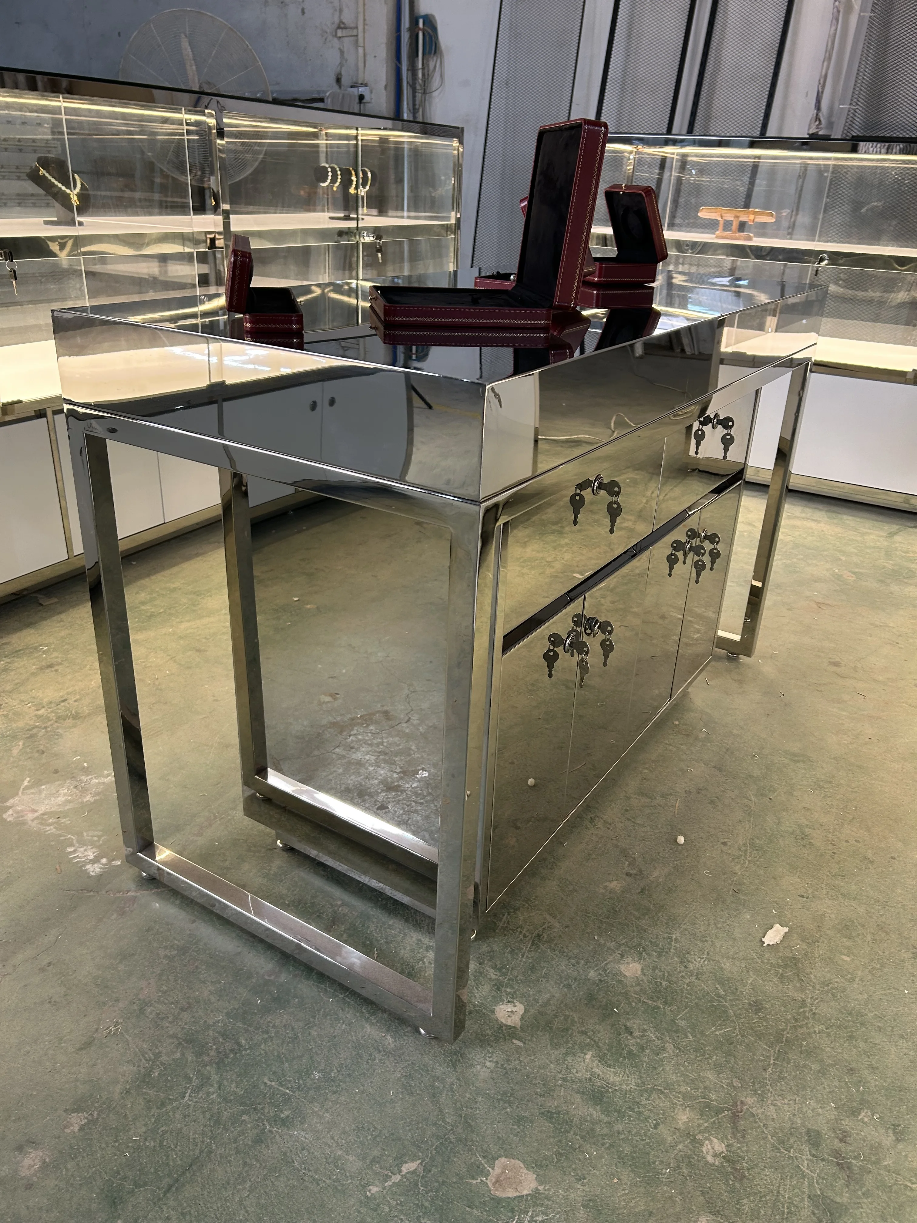 Fashion  jewelry displays for store luxury jewelry store display counter