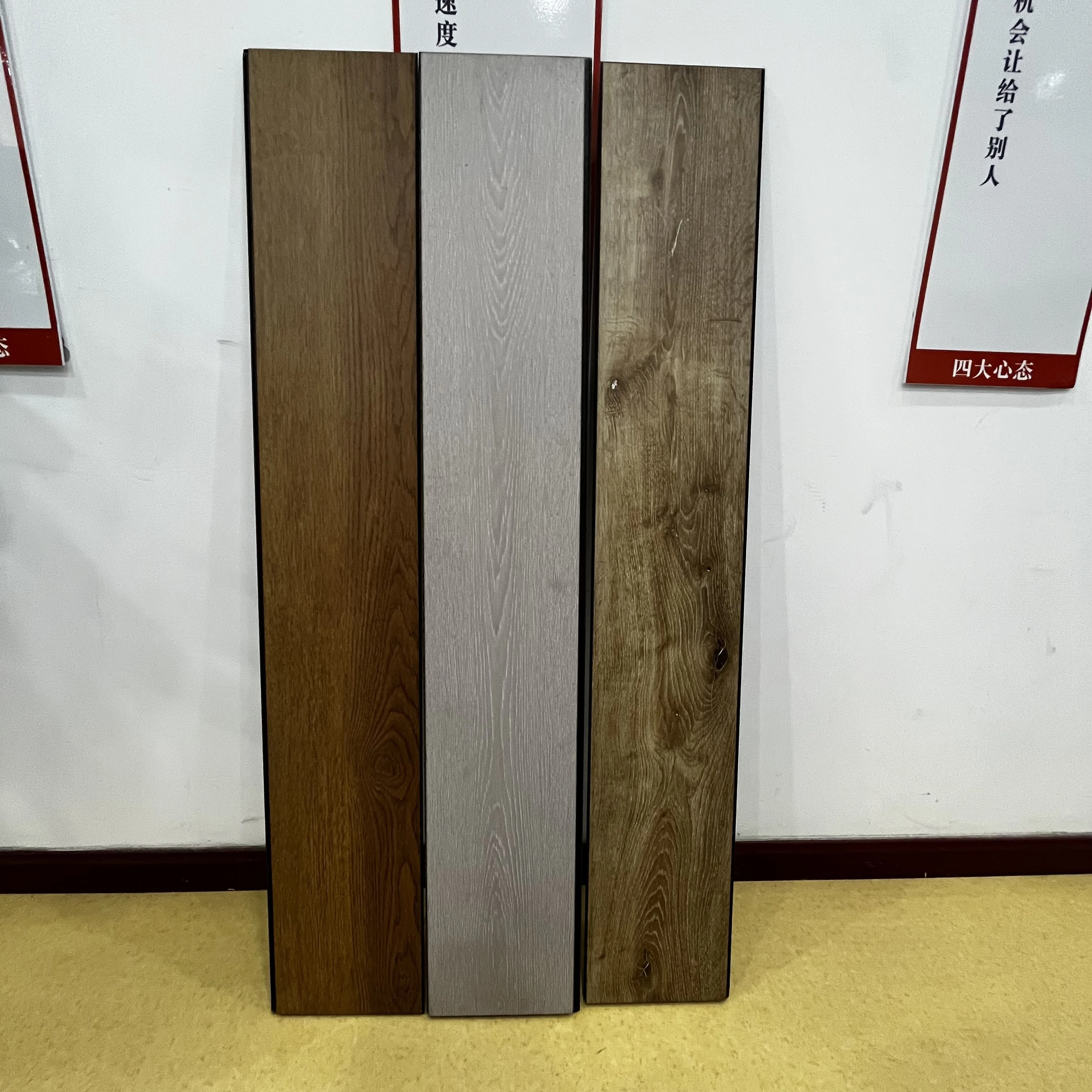 Black Core Waterproof Laminate Flooring Eco-Friendly ENF Grade 72h Thickness Swelling 5% Bathroom Waterproof Laminate Flooring