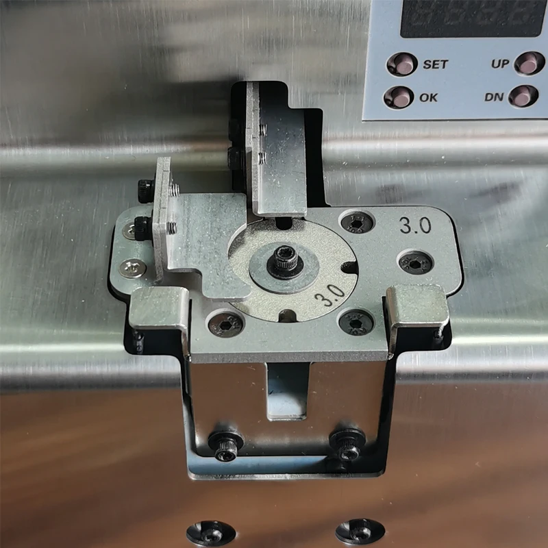 Whole stainless steel screw presenter customized rail for automation manufactures
