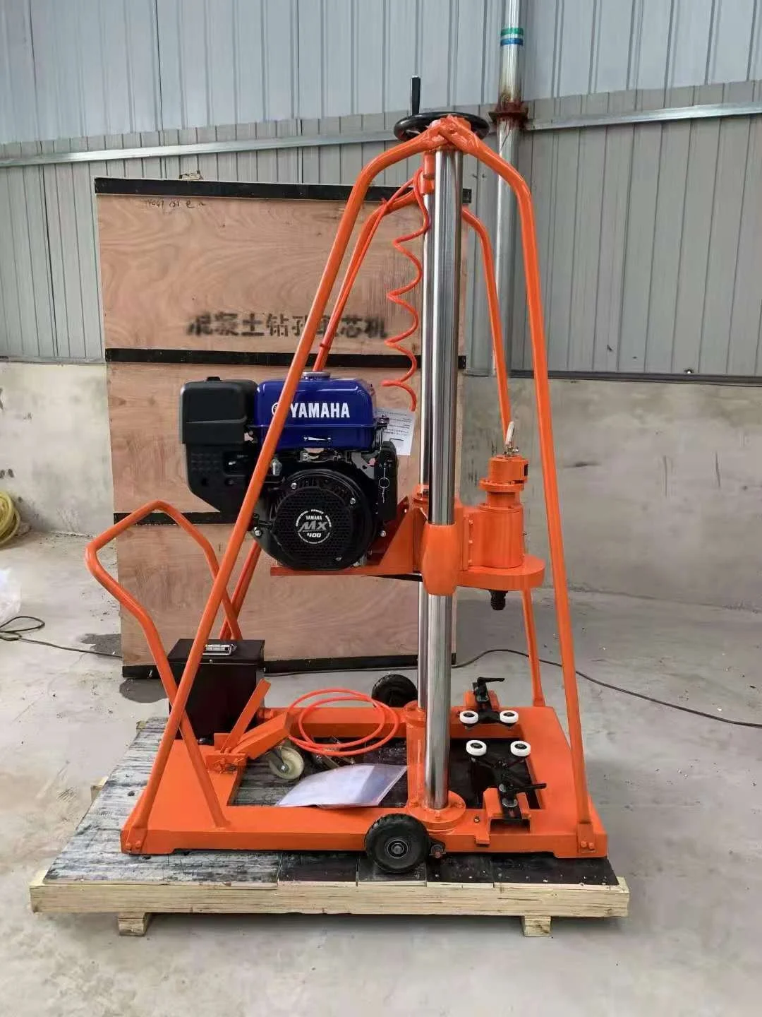 Concrete drilling and coring machine asphalt pavement drilling locomotive supporting point start coring machine