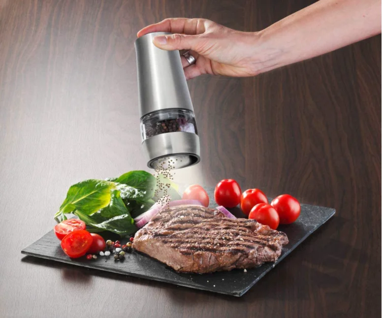 Electric Pepper Grinder 2 in 1 Automatic Dual Salt & Pepper Mill ,Battery operated,Refillable Black