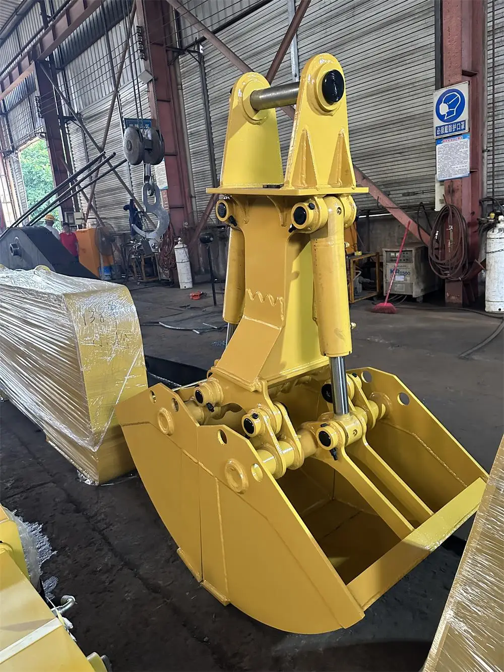 2024 New Heavy Duty Hydraulic Clamshell Bucket Grab Digger Attachment for 8 Ton Mini Excavator Construction Farm Industries