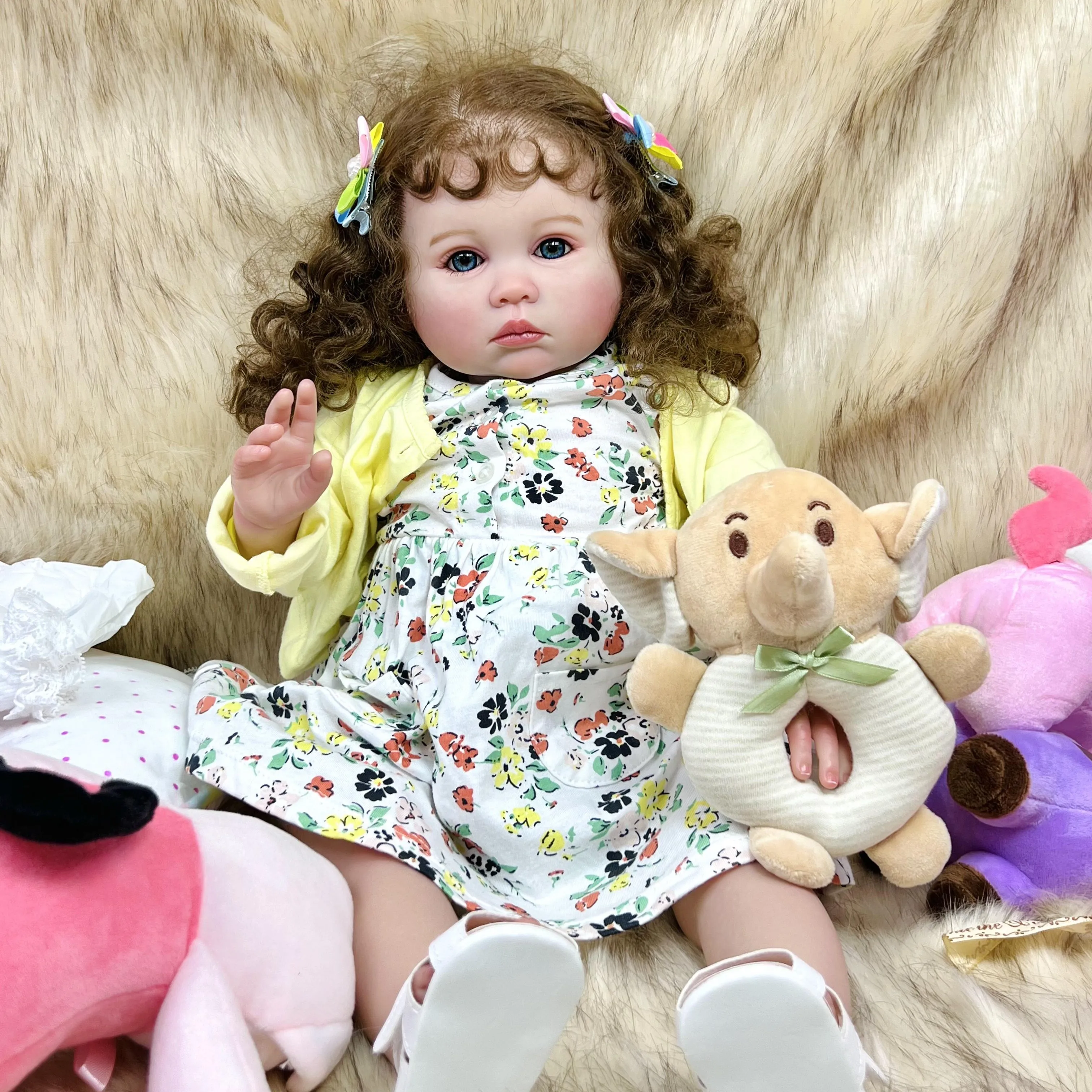 Wholesale 60cm Lifelike Painted Cute Reborn Baby Dolls Girl With a Curly Hair