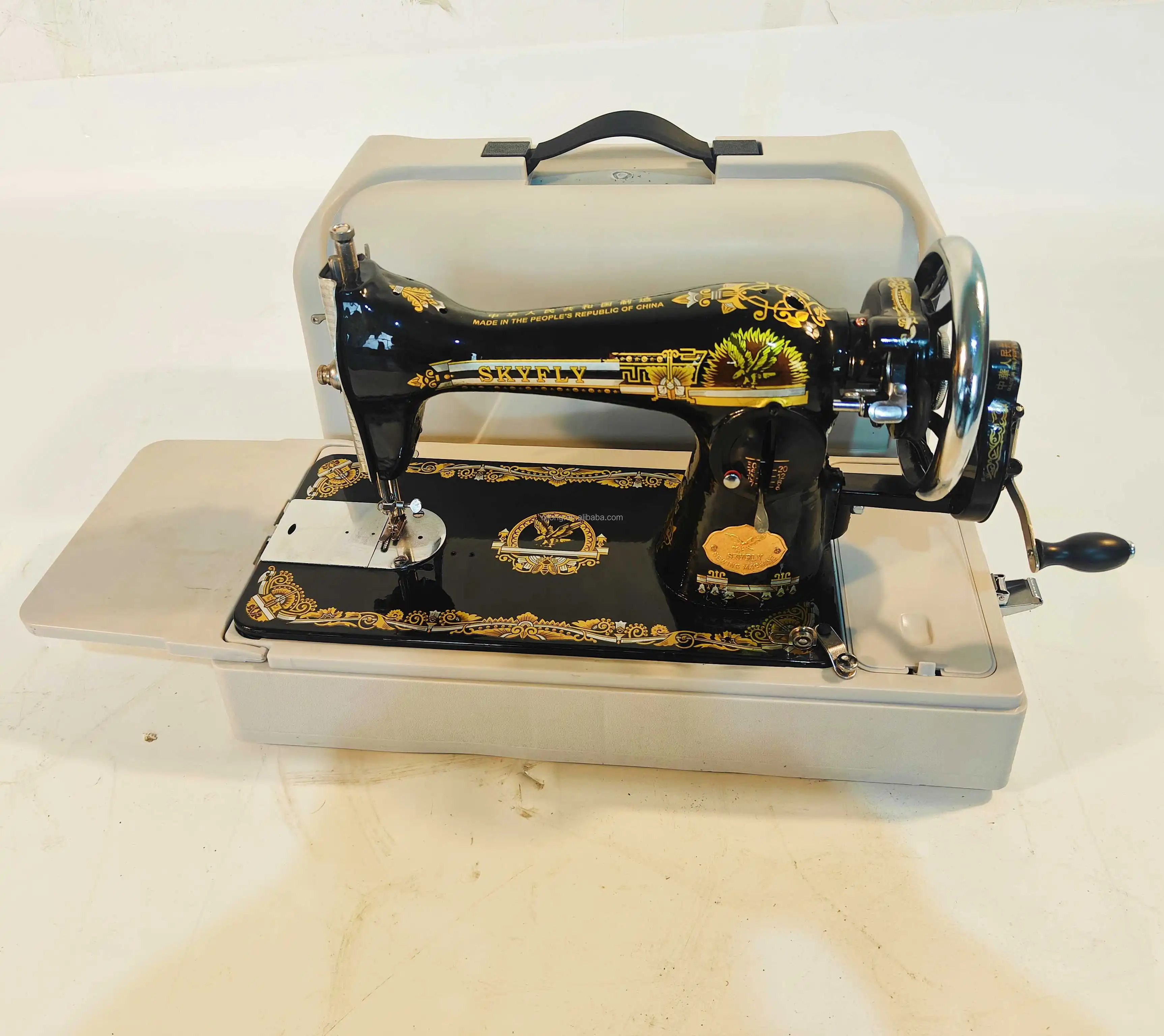 JA2-1 Household old-fashioned embroidery Sewing Machine with Handle and white plastic box/case