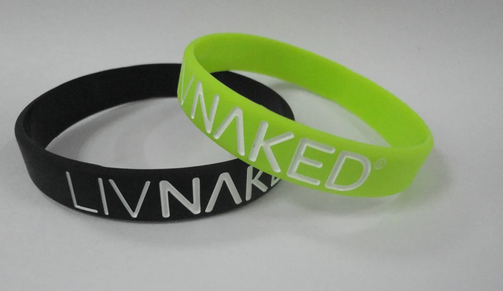 High quality Custom pantone  color  Rubber silicone WristBand bracelet emboss green deboss fill  logo customized