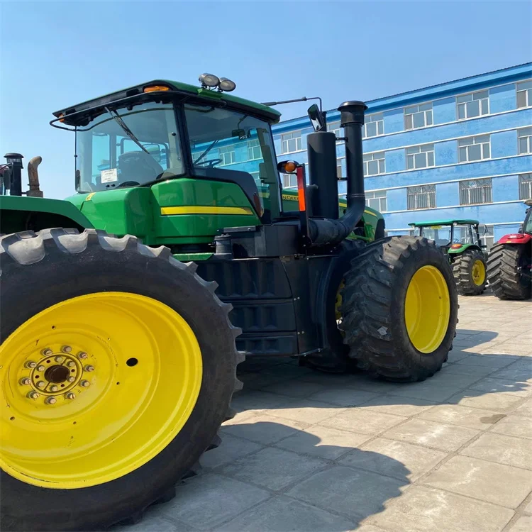 Low fuel consumption, 933 horsepower two-wheel drive tractor