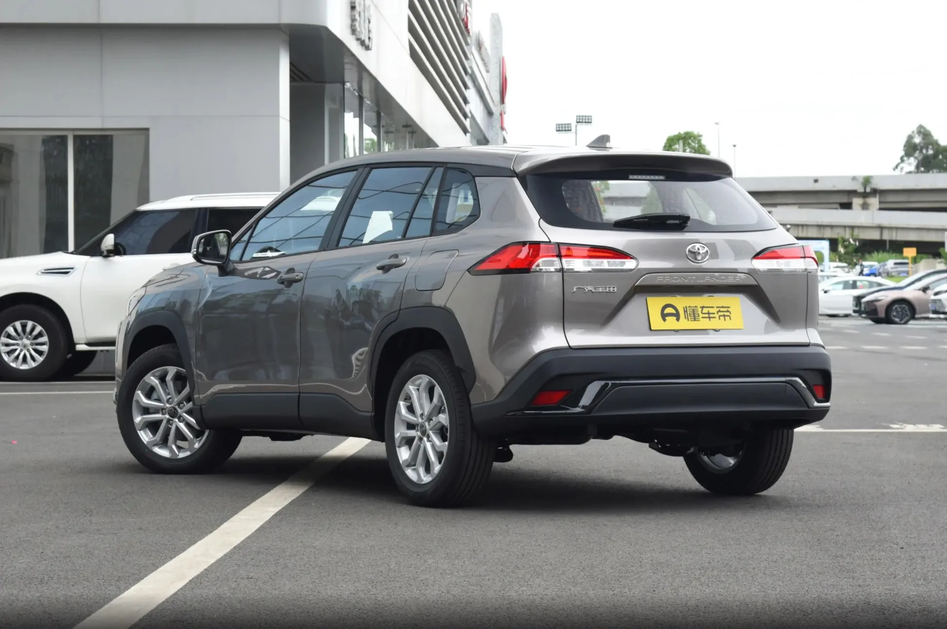 Новый бренд для Toyota Frontlander Corolla Cross Fenglanda 2.0L бензиновый Гибридный компактный кроссовер внедорожник
