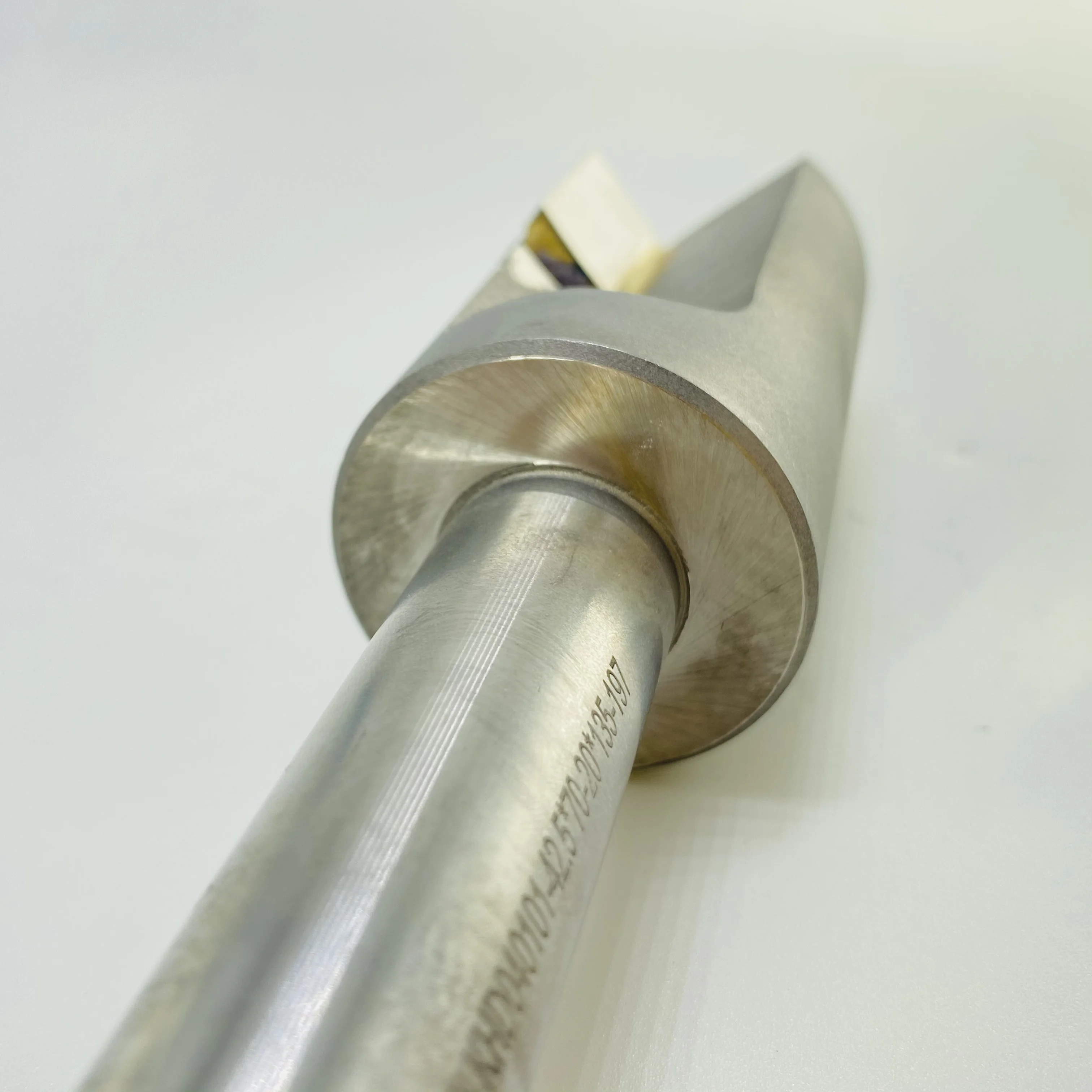 Недорогой инкрустированный карбидный шероховатый сверлильный инструмент зенкер для черновой