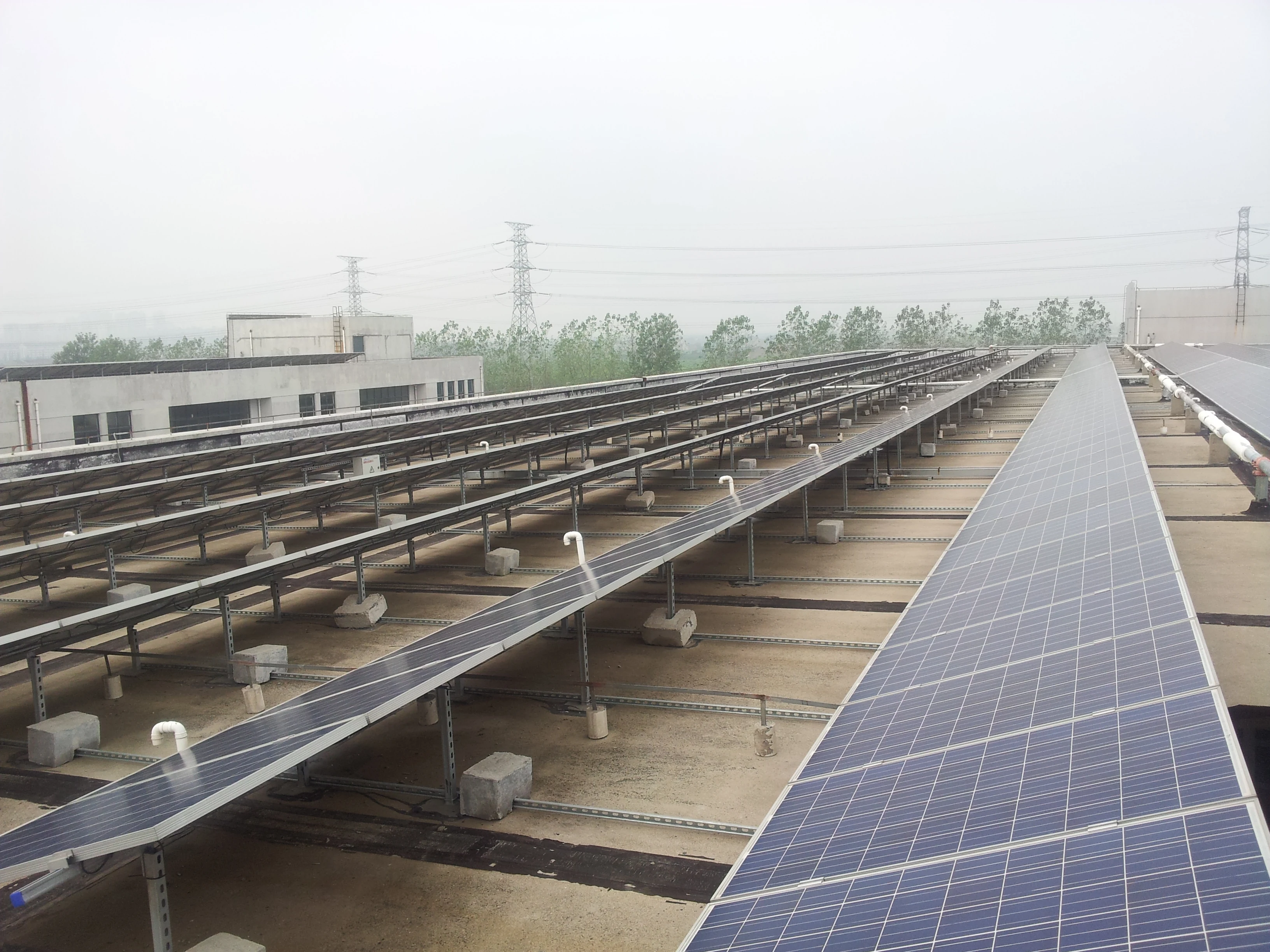 Automatic Solar Tracking System With Electric Water Pump Photovoltaic System