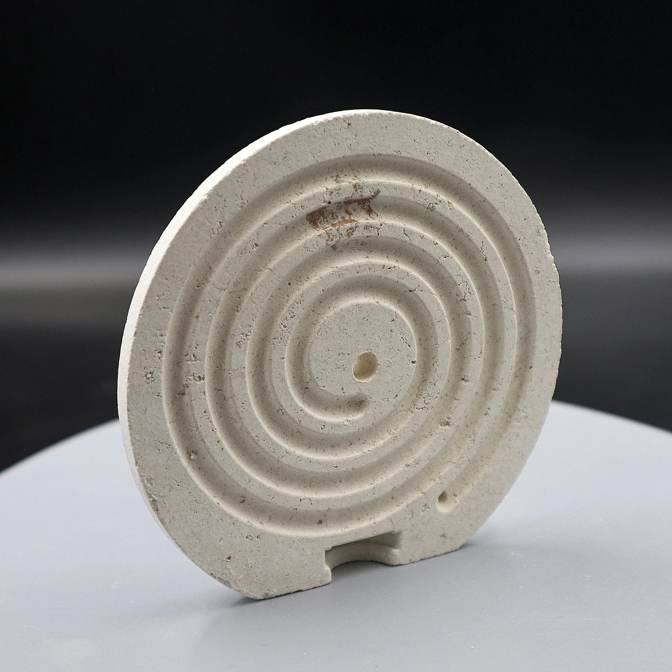 High-temperature resistant cordierite ceramic parts  Round Plates Electrical Ceramic