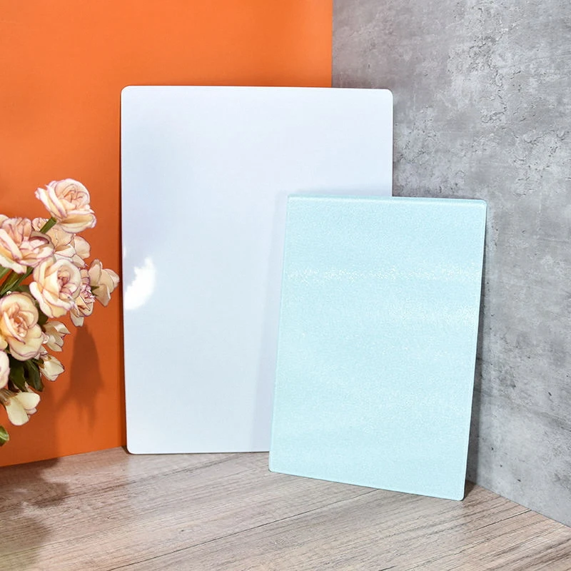 Hotsale High Quality Wine Bottle Shaped Sublimation Blanks Tempered Glass Cutting Board Chopping Block