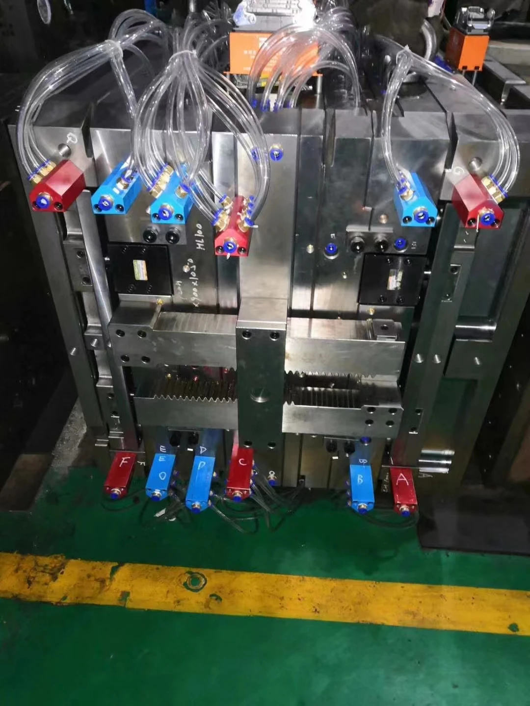 High Quality Custom OEM Manufacture Supplier Factory Injection Molding Service ABS/PA/PP/PC big Plastic Mould Parts