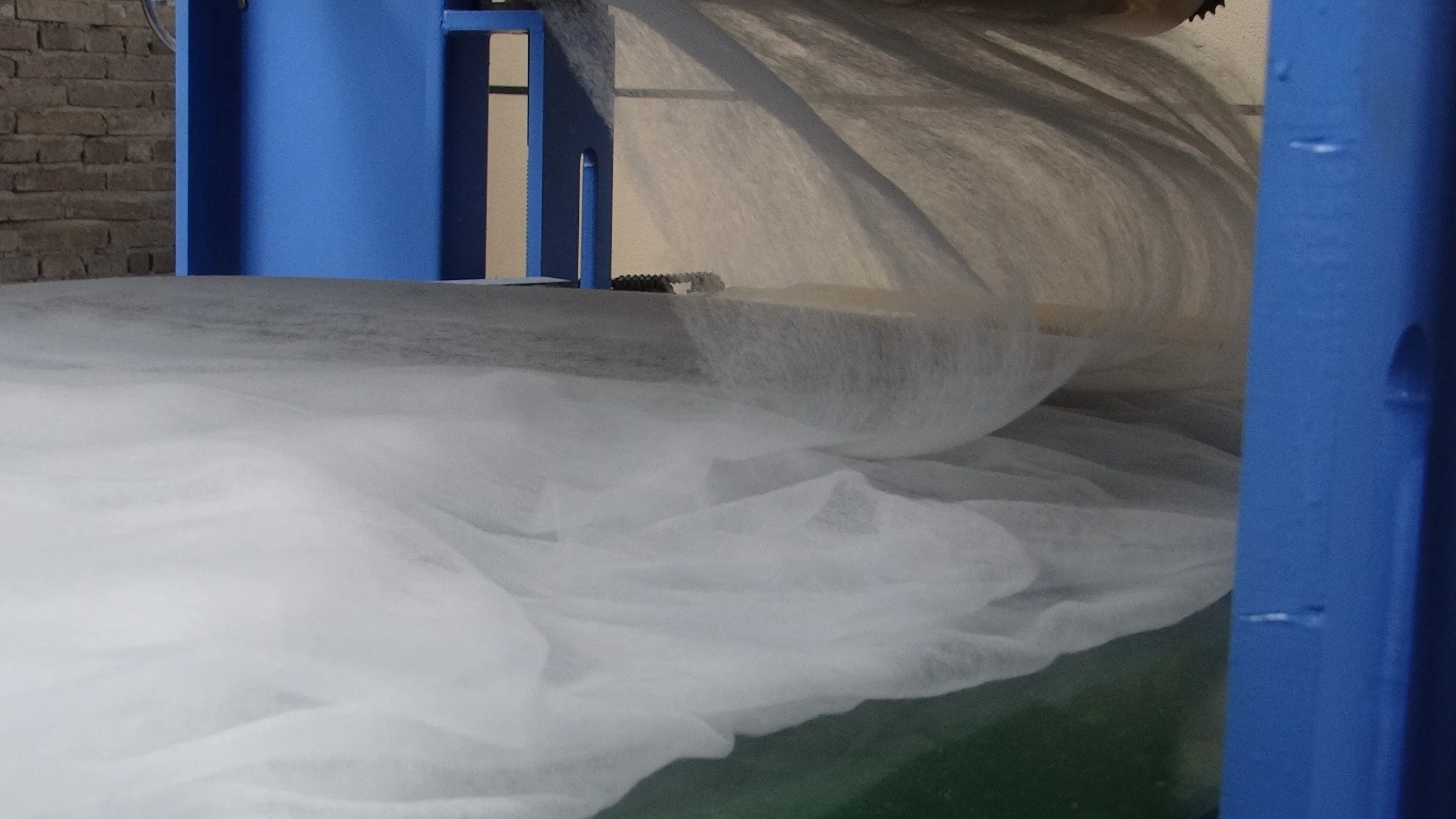 Polyester Cotton Yarn Fiber Opening Machine Polyester Fiber Roll Carding Wadding Production Line Polyester Wadding