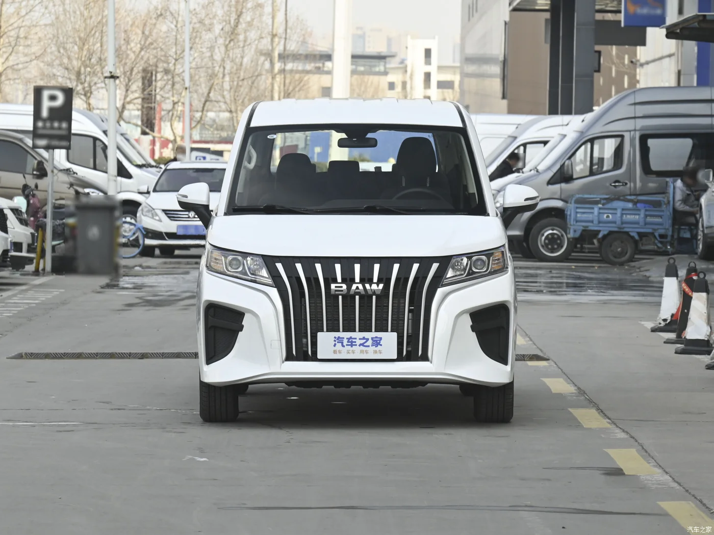 New Design 9 seats Gasoline Engine MPV car For Business