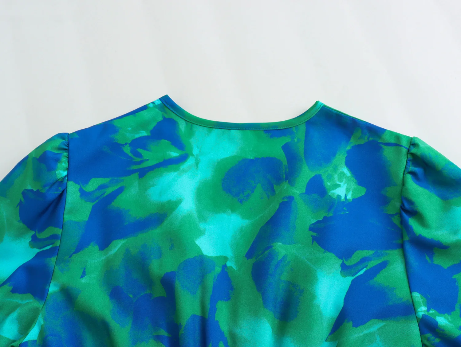 V neck short sleeve elastic waist blue green color print casual fashion ladies long dress