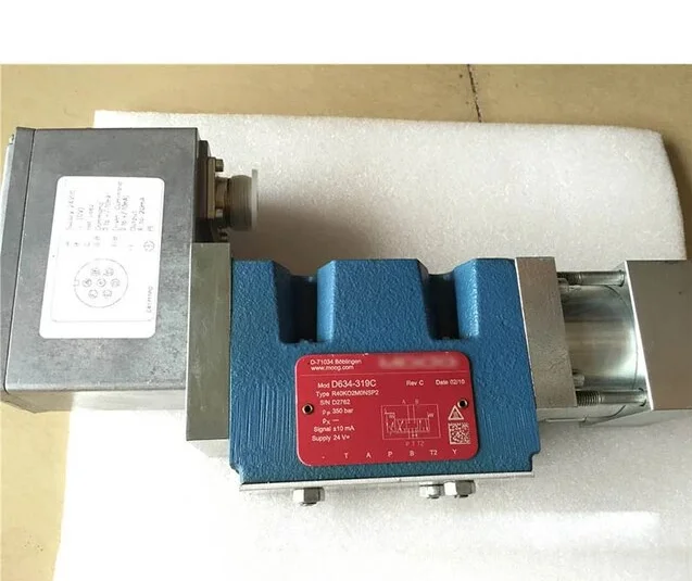 Moog D633 Series Servo Valve G631-3006A/D792-4013/G761-3004B G761-3003B D662-4010 D02HABF6VSX2-A G761-3004B H38JOGM4VPL