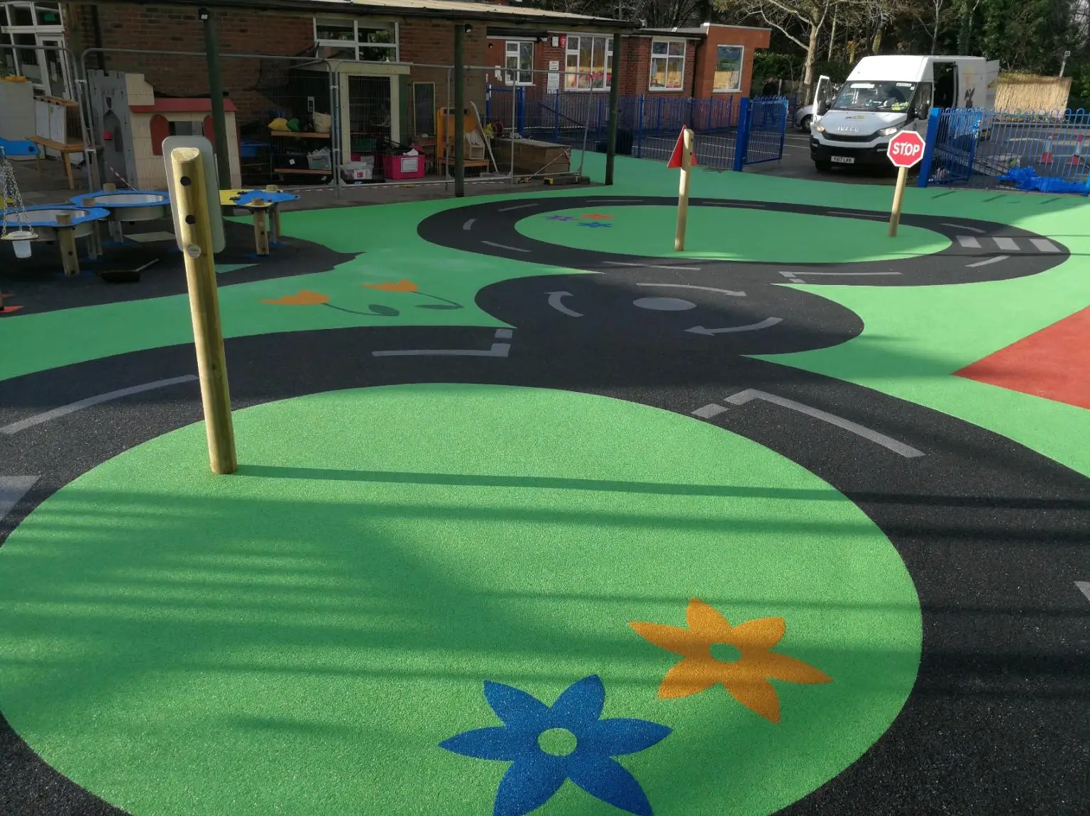 Уличное мягкое резиновое напольное покрытие для игровой площадки