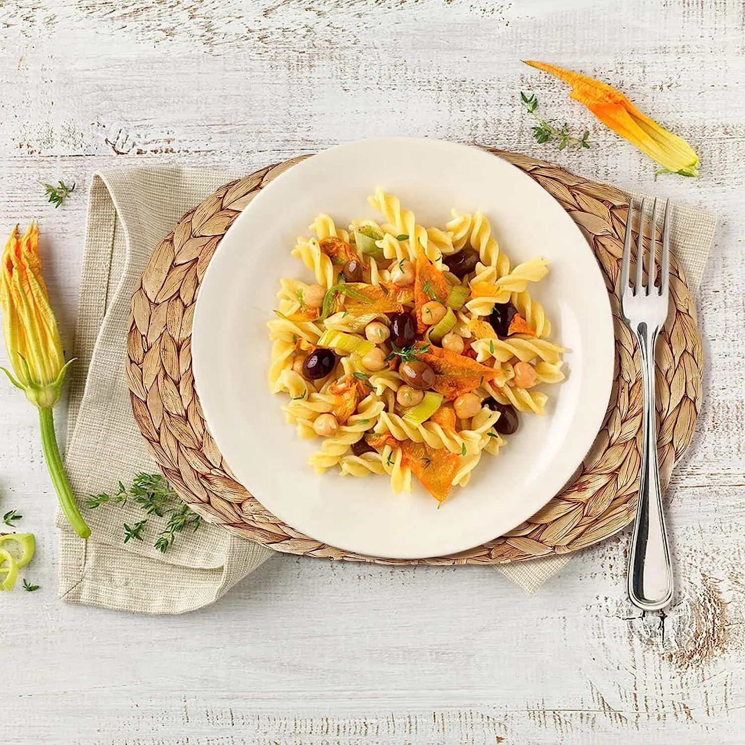 Oval Rattan Placemats Water Hyacinth Woven Place Mat Heat Resistant Table Mats Rustic Seagrass Placemats for Countertop