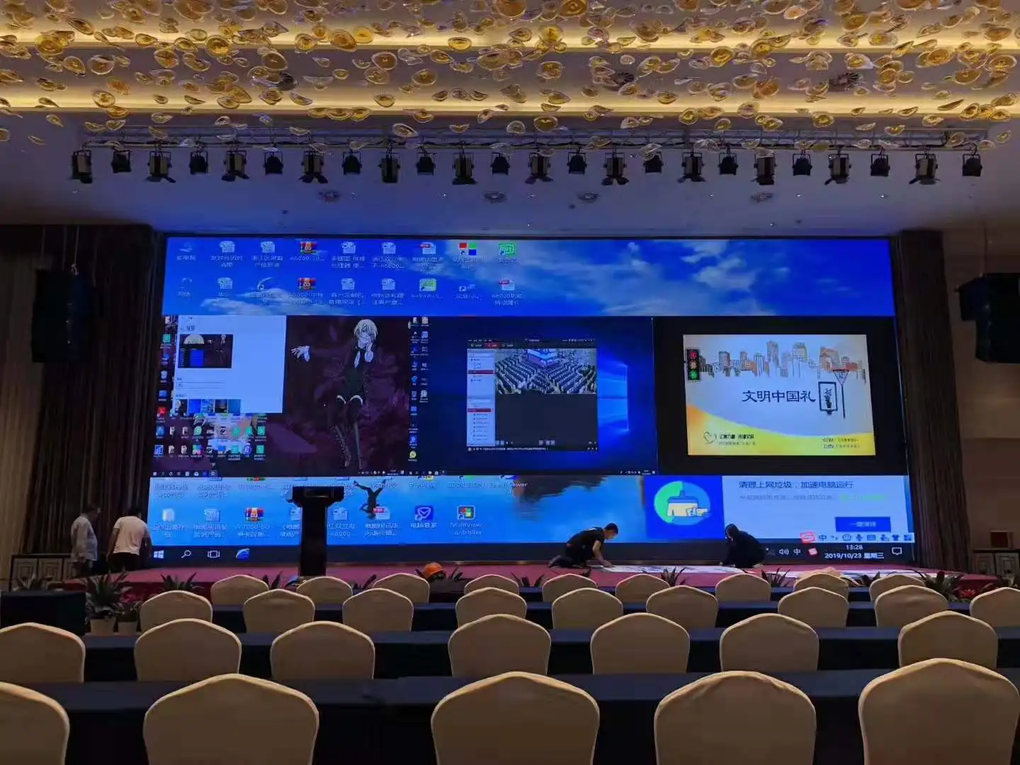 Easy installation Indoor outdoor Led digital signs outdoor advertising led billboard