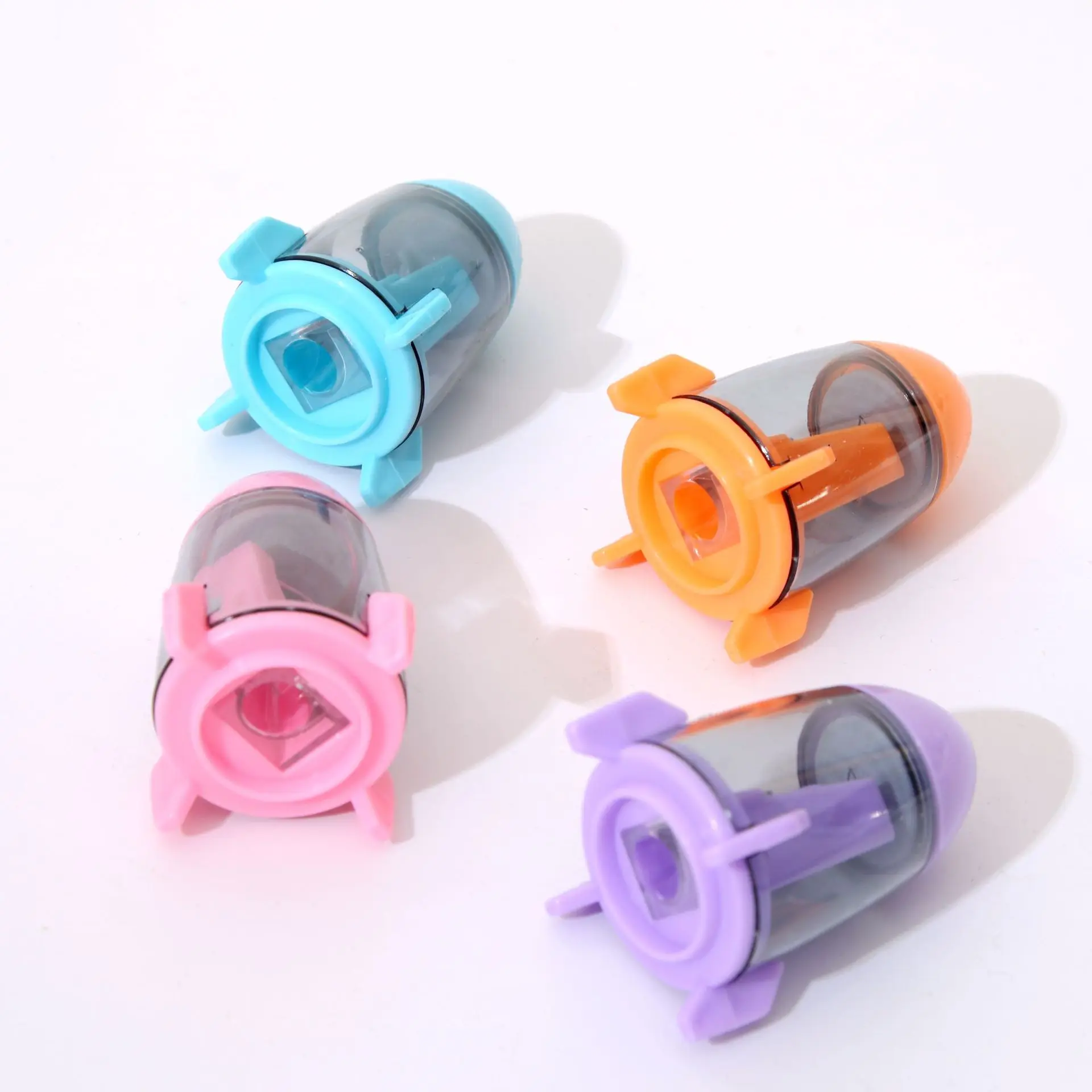 Creative rocket shape single-hole pencil sharpener sharpener pen sharpener student stationery gift prizes