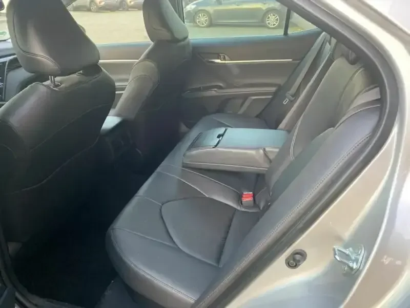 USED TOYOTA CAMRY 2019 2018 2020