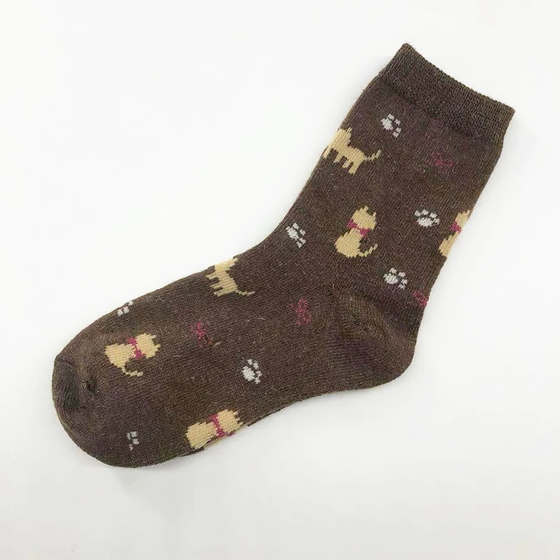Custom design OEM Ladies Winter Warm High-Content Wool Socks Knitted Crew Socks For Women  DailyWear