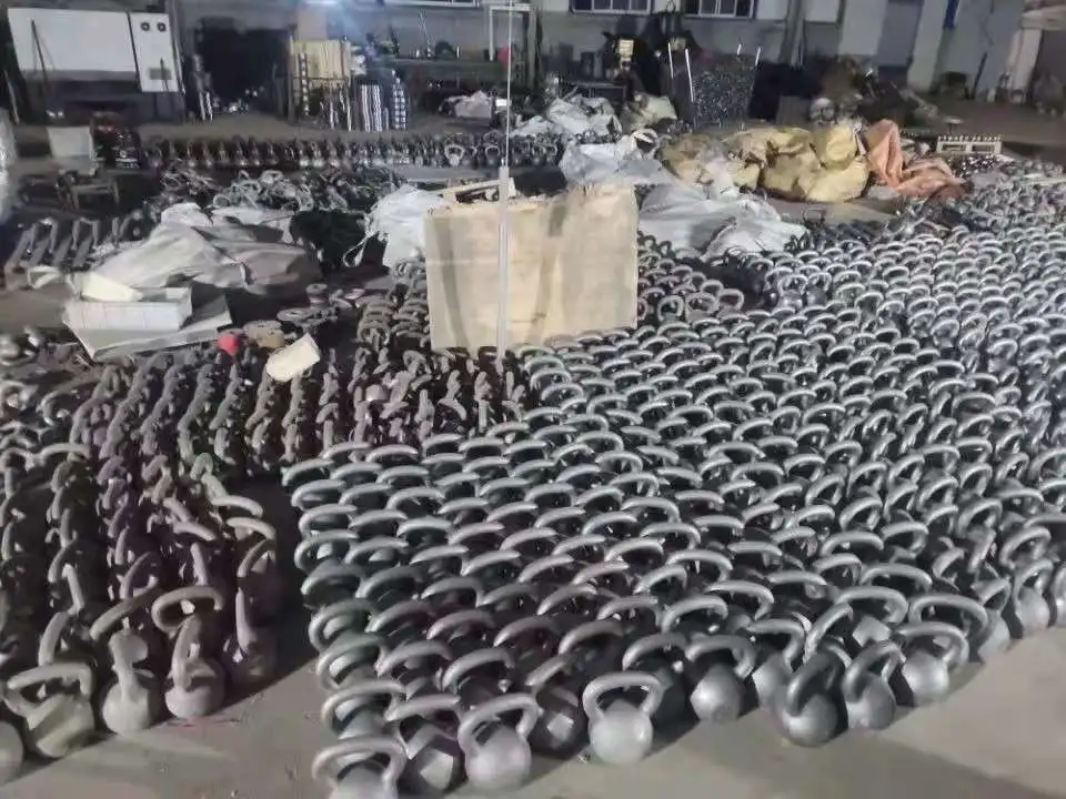 
Custom LOGO gym weight training gravity workout solid vinyl spray paint coated competition cast iron kettlebell 