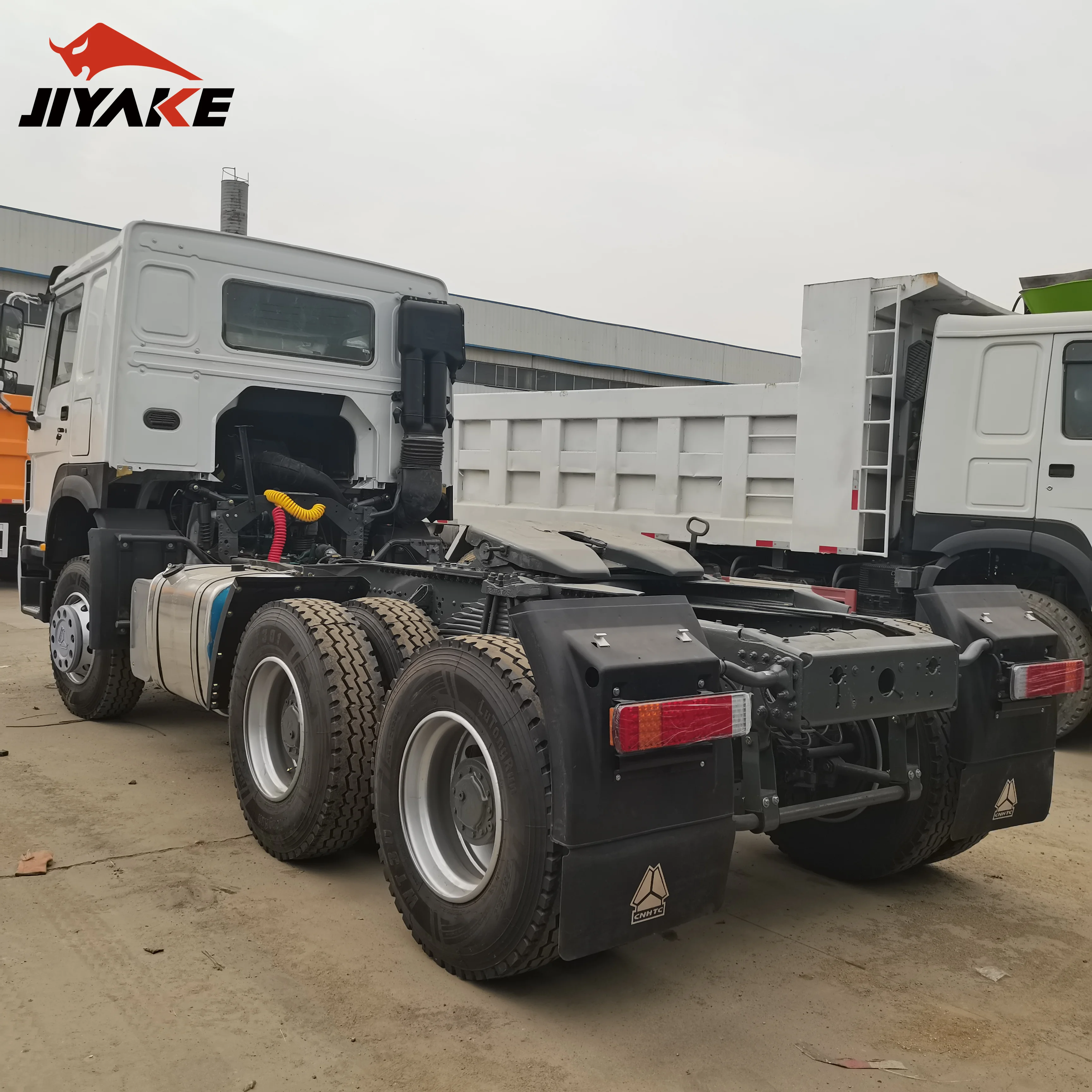 HOWO Shacman New and Used Foton Sino Truck 380 420HP Tow 50 tons 40 tones 6X4 Euro 2 Water Tank Mixer Tractor Head