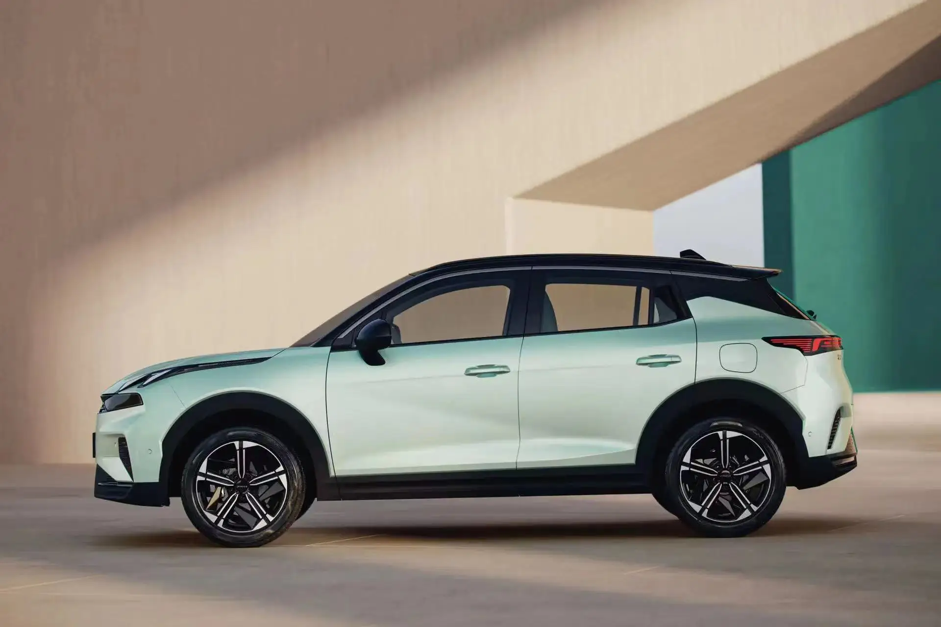 Лучшая цена автомобиля Aito M7 китайский солнечный автомобиль