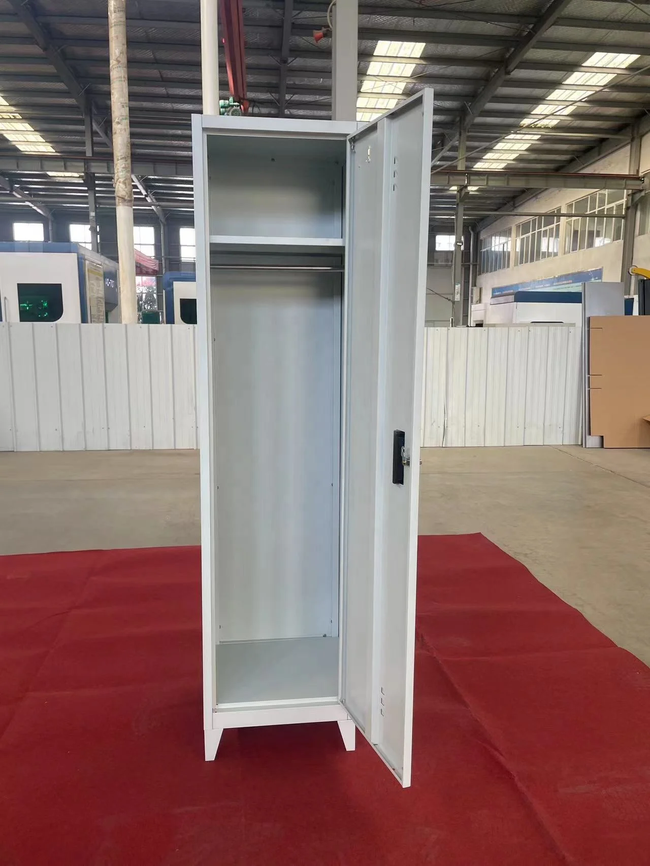 Steel Single Door Locker with Legs Employees Metal Storage Unit Locker Cabinet with Clothes Hanger Support Customization