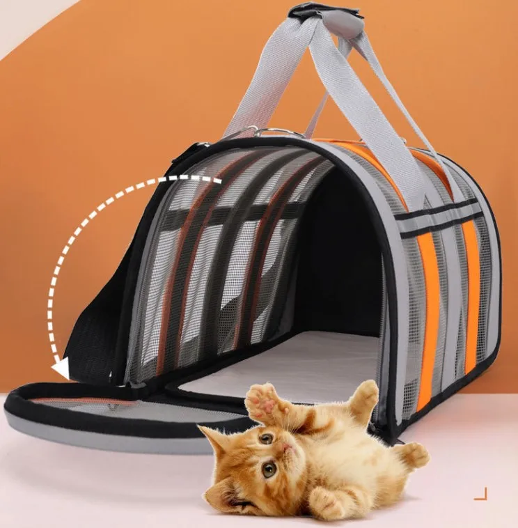 2023 Hot Large Pet carrier Breathable expandable Portable folding Pet Carrier Bag for outdoor easy travelling