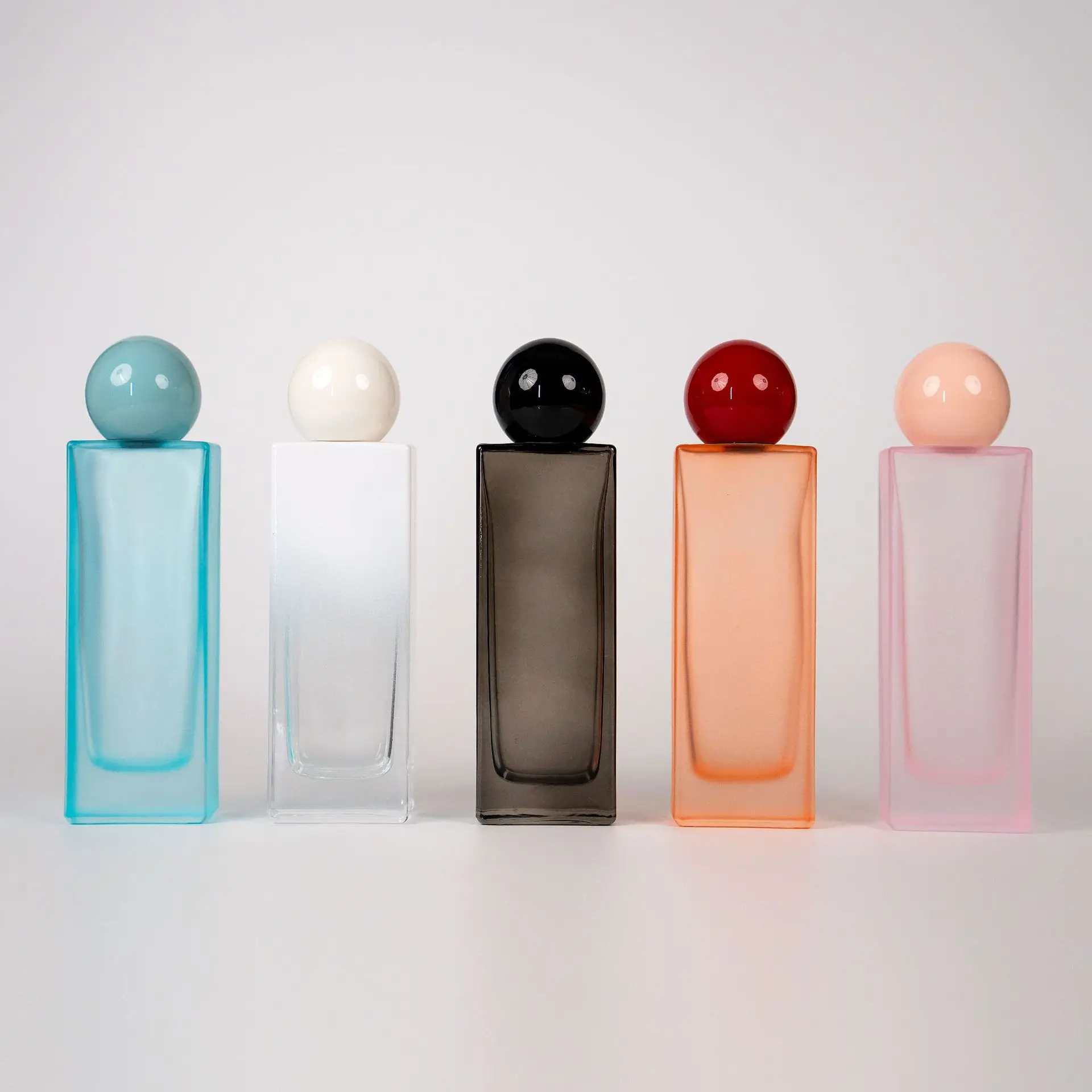 Wooden Cap Fragrance Mist Spray Bottle 50ml Matte Color Crimp Glass Perfume Bottle with Wooden Lids