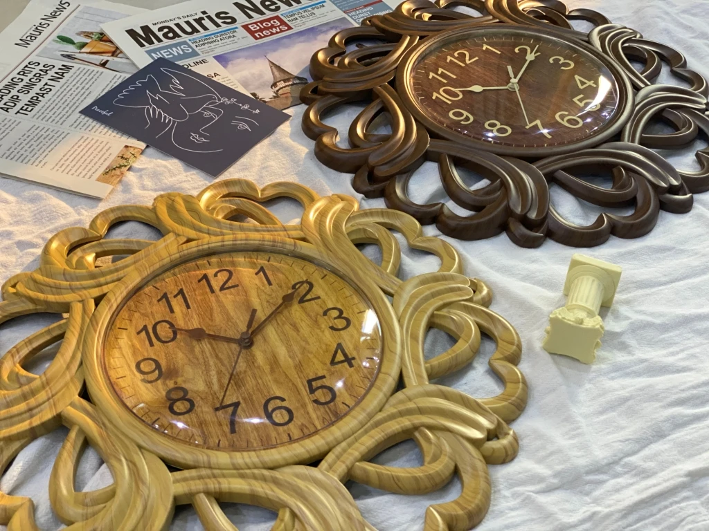 Paster Designers Wall Clocks Style Decoration for Living Room Wooden 14 In Round Printed Paper Wholesale Innovative Vintage Body