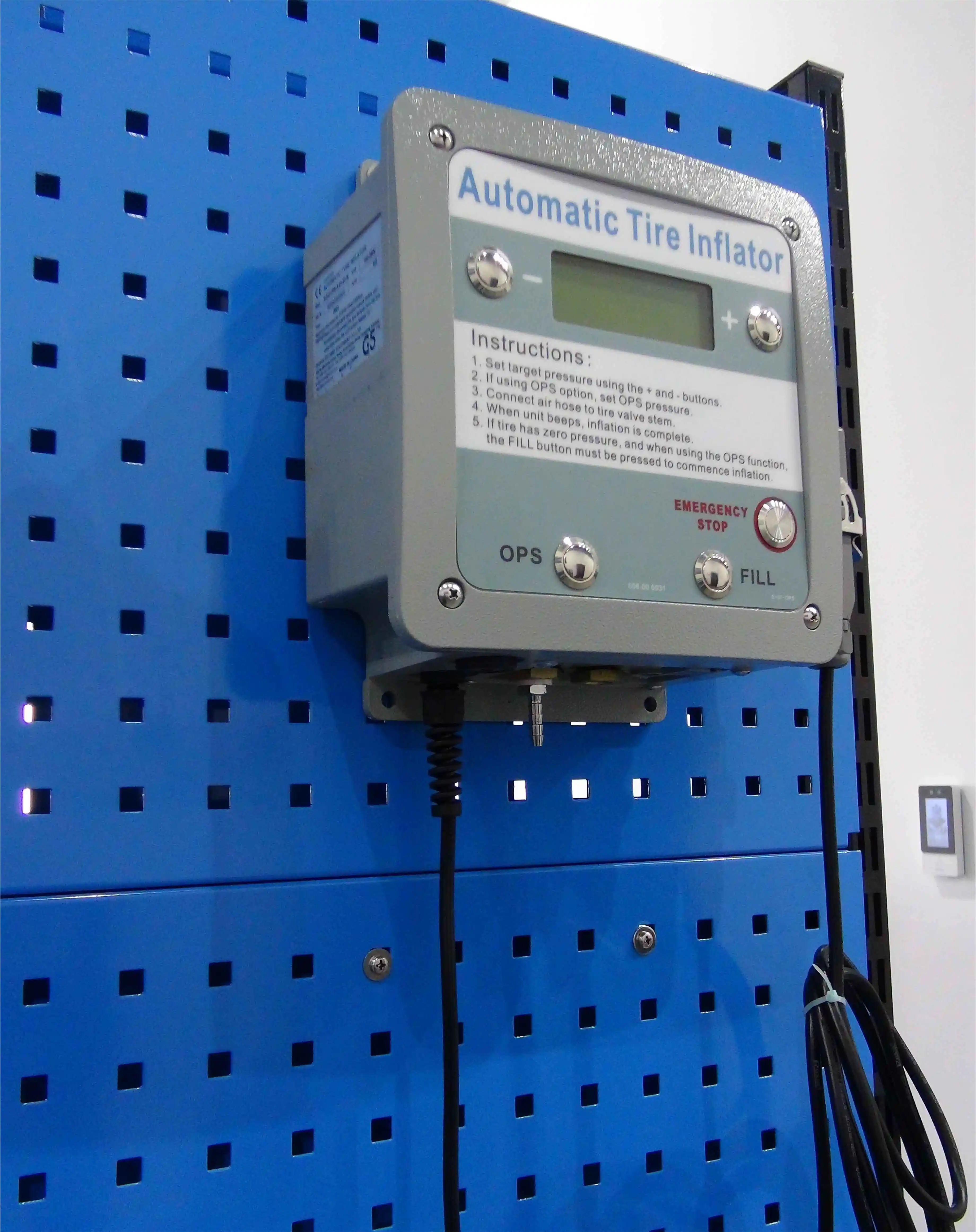 G5 Rechargeable Tyre Inflators Air Pumps 174psi 12bar Automatic Tire Inflator Car Digital Pressure Gauges