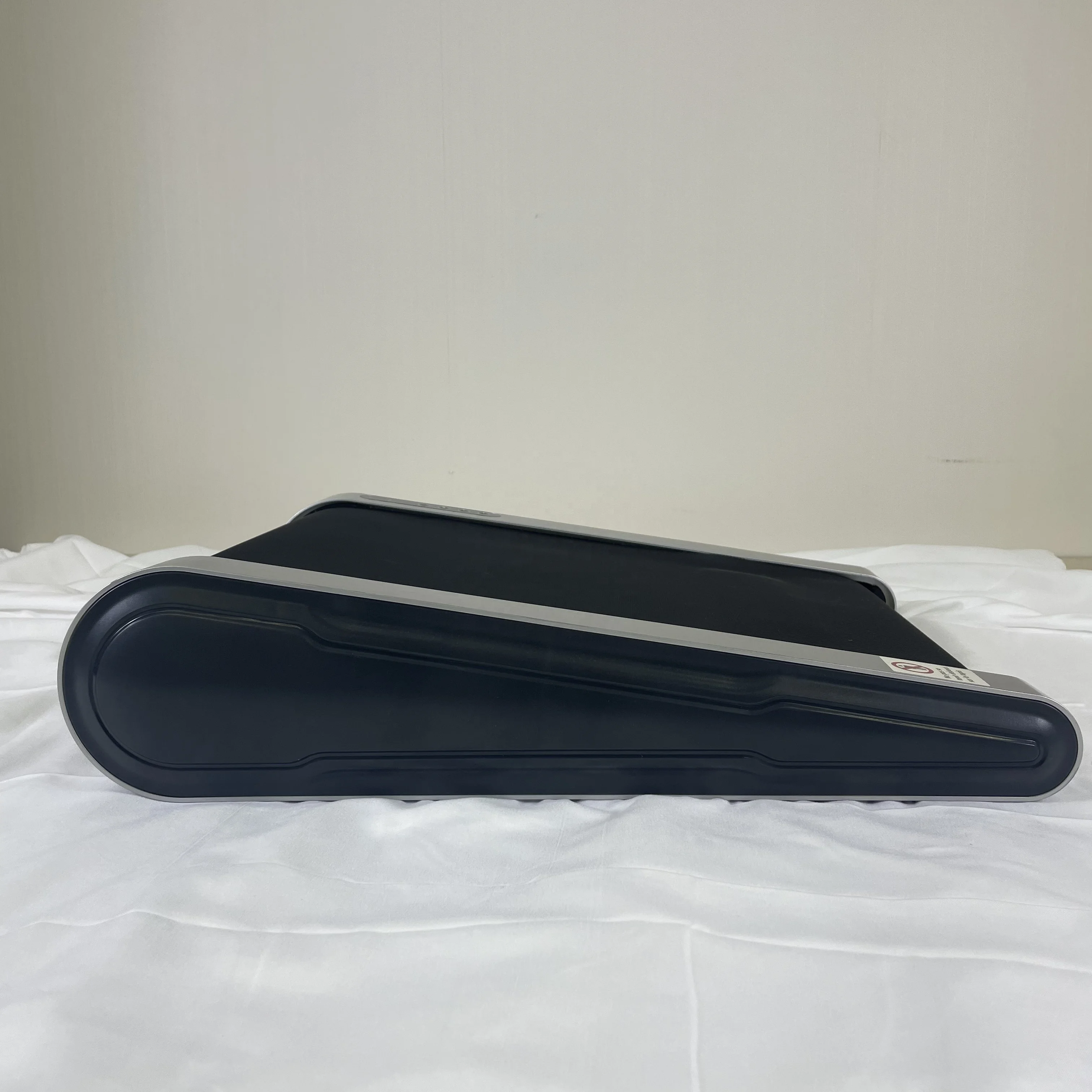 Running underdesk walking pad body building fat burning cardio training treadmill for home use